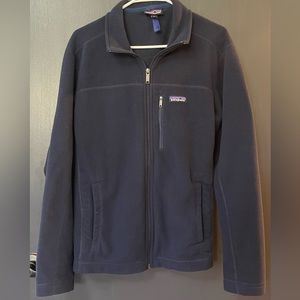 Patagonia men’s fleece jacket. Size M. Gently worn.